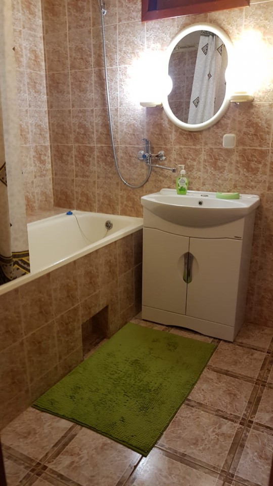 Продам свой Таунхас 233кв.м Макаренко 12/2