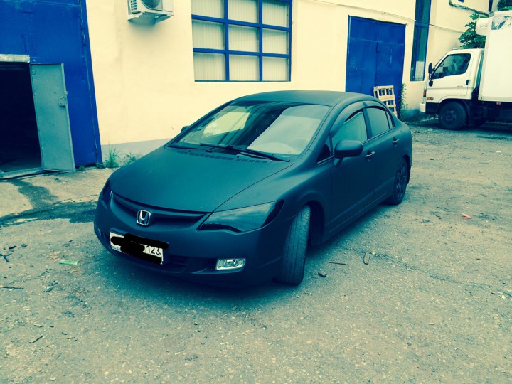 Покраска автомобилей жидкой резиной.