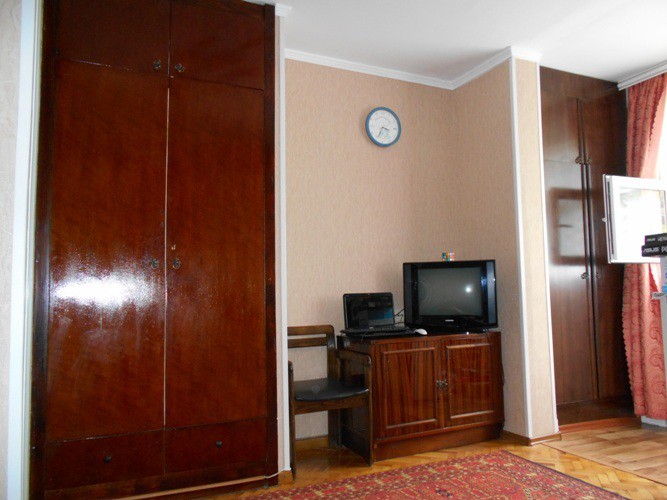 Сдам 1-комнатную квартиру на длительный срок