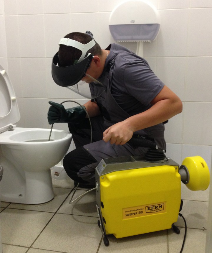 Гидродинамическая прочистка канализации, устранение засоров, вид