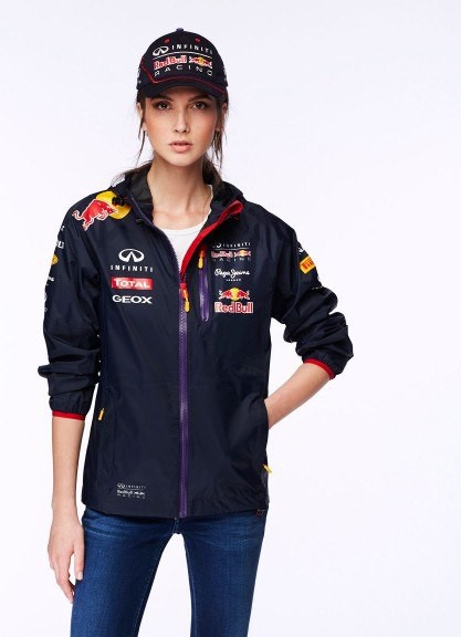 Продам фирменный дождевик Red Bull Infinity Racing
