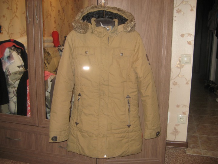 Продам зимнюю куртку Icepeak