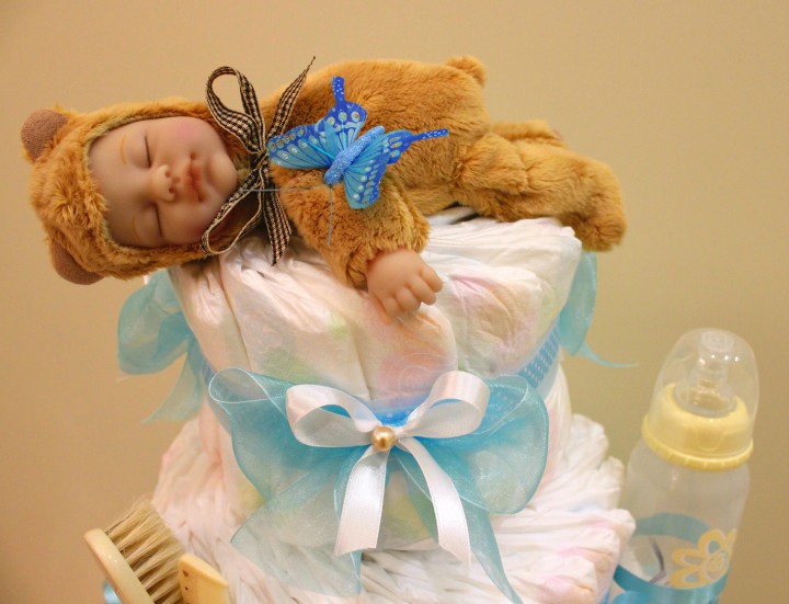 Торты из подгузников. Подарки для малышей (в наличии и под заказ