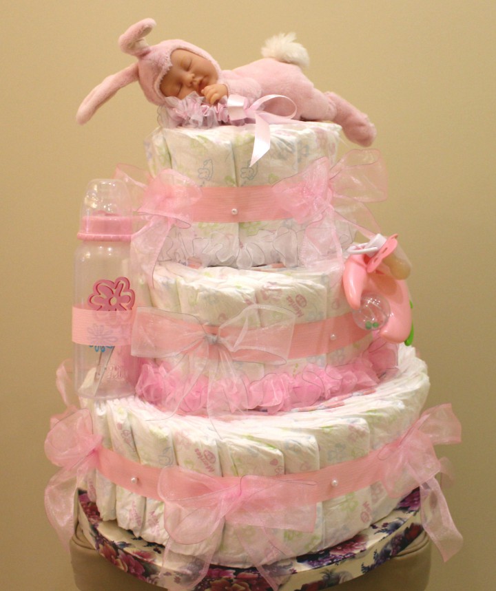Торты из подгузников. Подарки для малышей (в наличии и под заказ