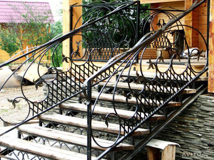 Художественная ковка - предметы интерьера, мебель, двери, навесы