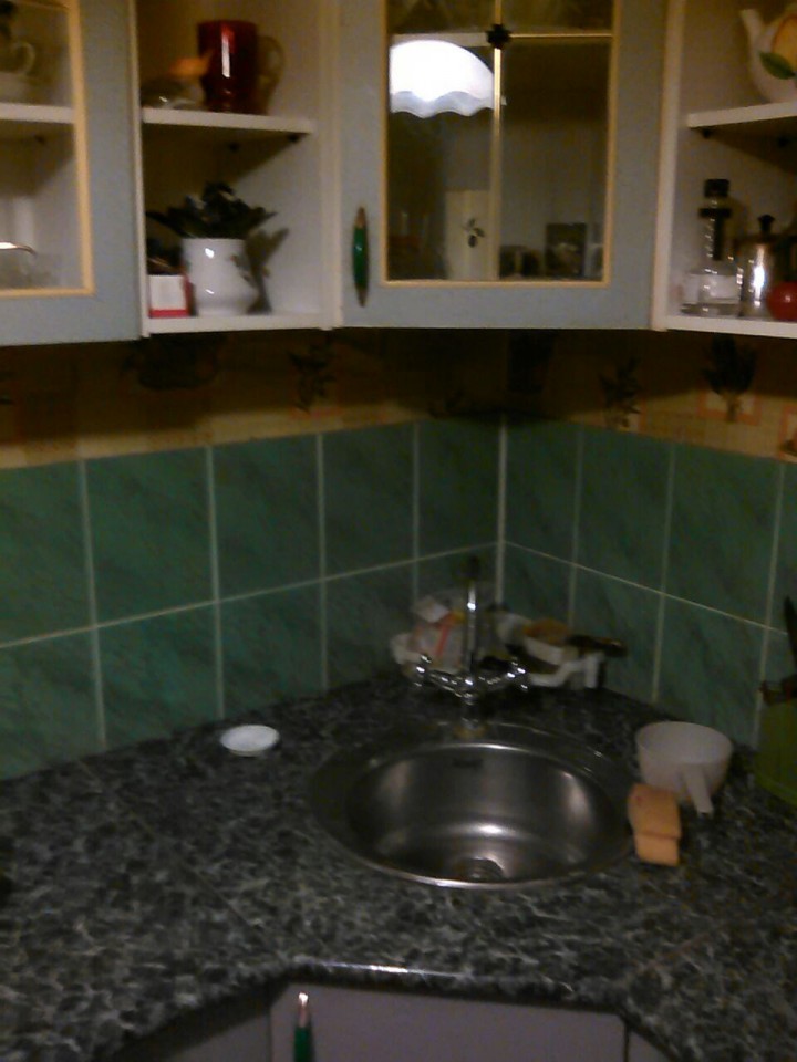 Хозяин сдает квартиру