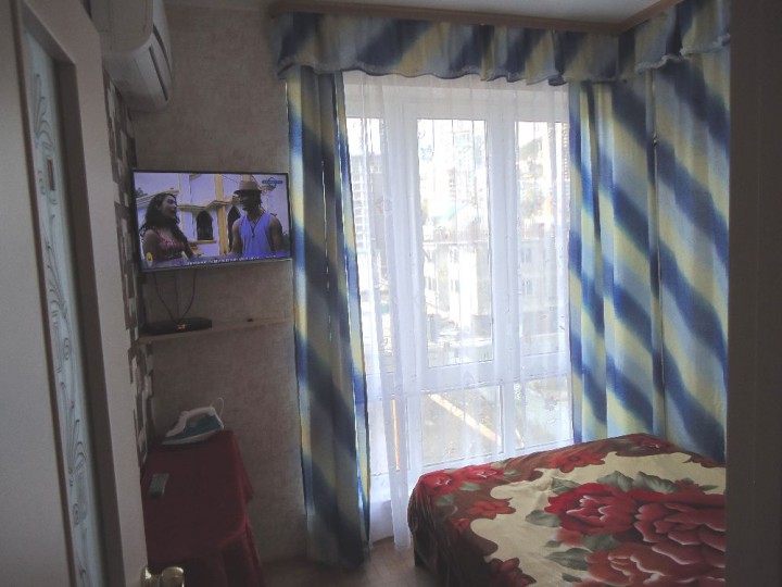 Сдаётся 3-х комнатная квартира 50 кв.м. район Мамайка