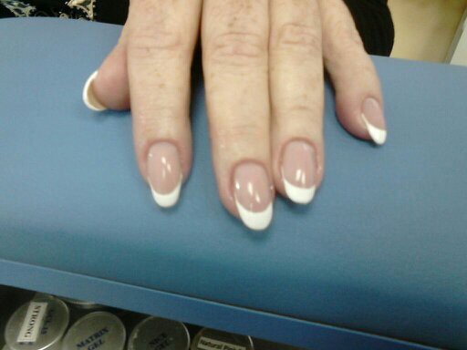 Наращивание,коррекция ногтей.