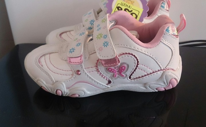 Кроссовки новые, 26 р-р 