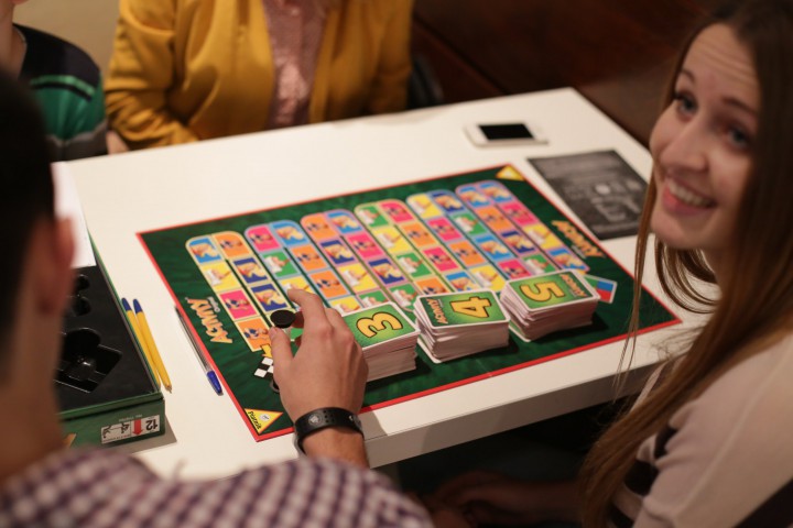 -= СЕМЕЙНАЯ ИГРОТЕКА В КАФЕ "ОСТРОВ РИО" В ЭТУ СРЕДУ =-