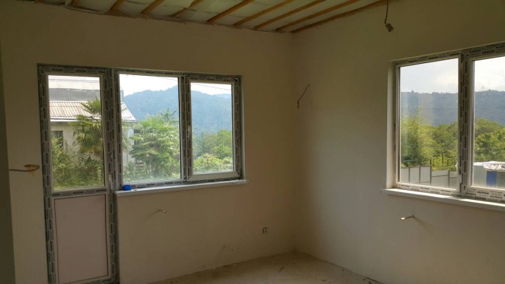 Продаем строящийся lом 160 м² на участке 7 сот.