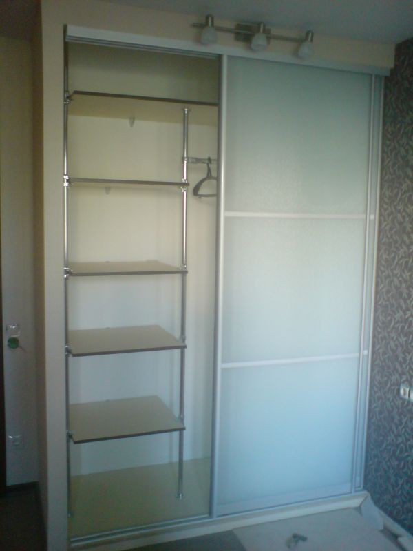 стеллажи гардеробные сборнные для дома