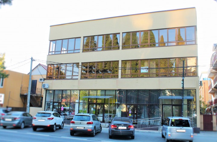 Квартира 1-комн. с ремонтом. Центр Адлера