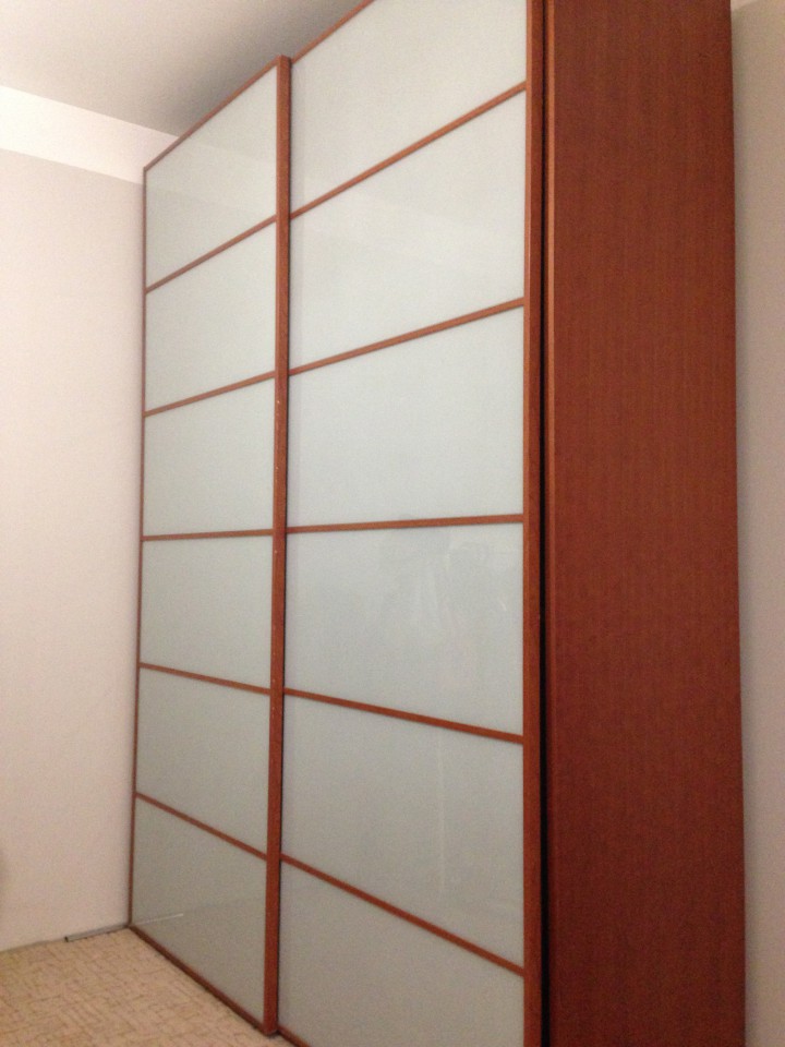 Продается гардеробный шкаф