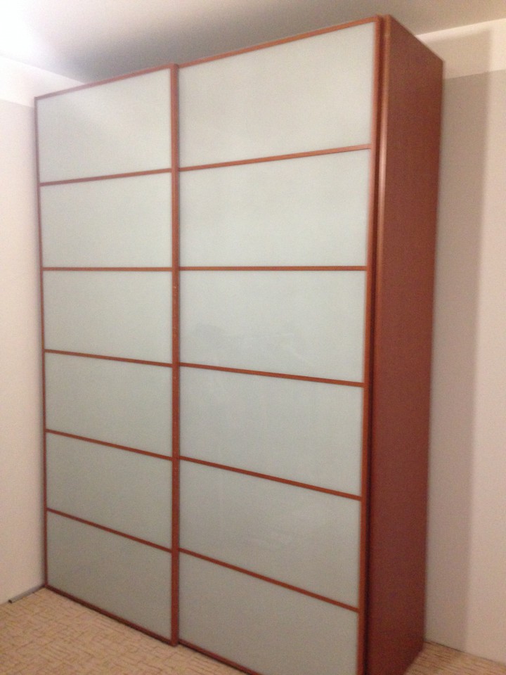 Продается гардеробный шкаф