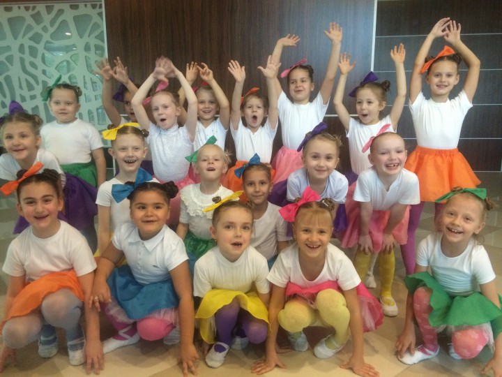 детская танцевальная студия "КОНФЕТТИ"