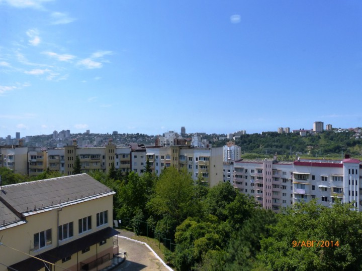 Сдаю 2-х ком. Макаренко, 33