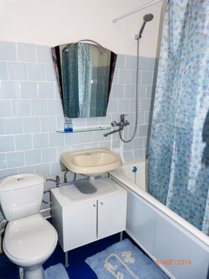 Сдаю 2-х ком. Макаренко, 33