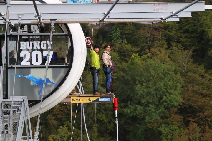 Вернуть за вознаграждение паспорт