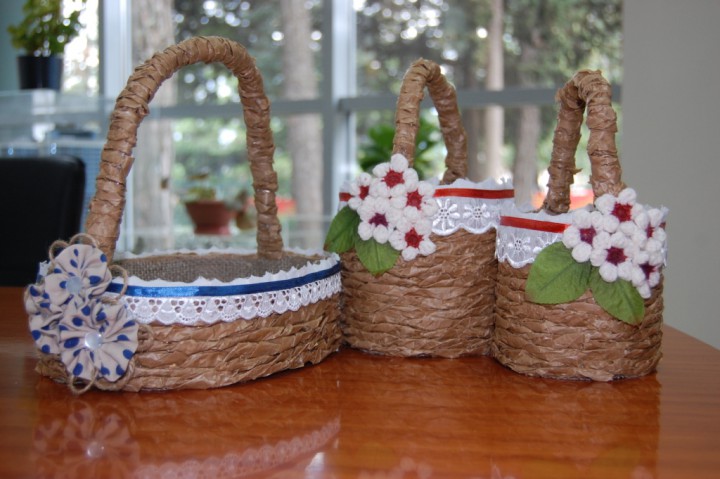 Безделушки ручной работы (корзинки для Пасхальных яиц)