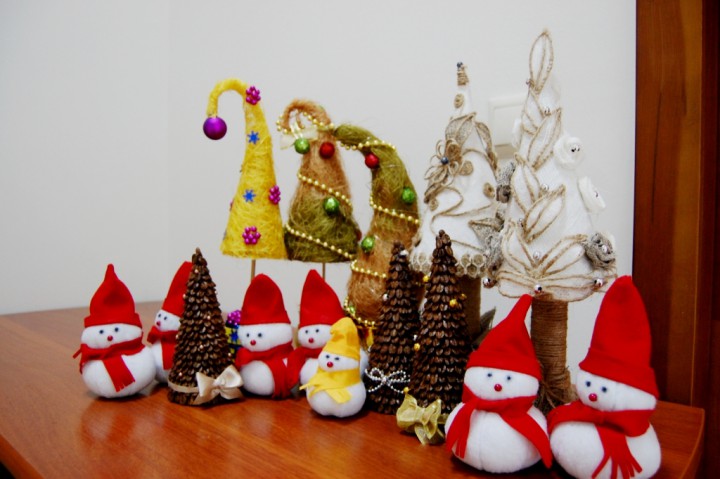 Атрибуты праздника для дома и офиса.