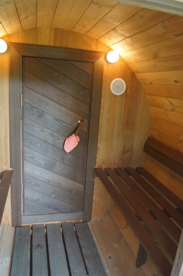 Баня бочка из термодревесины