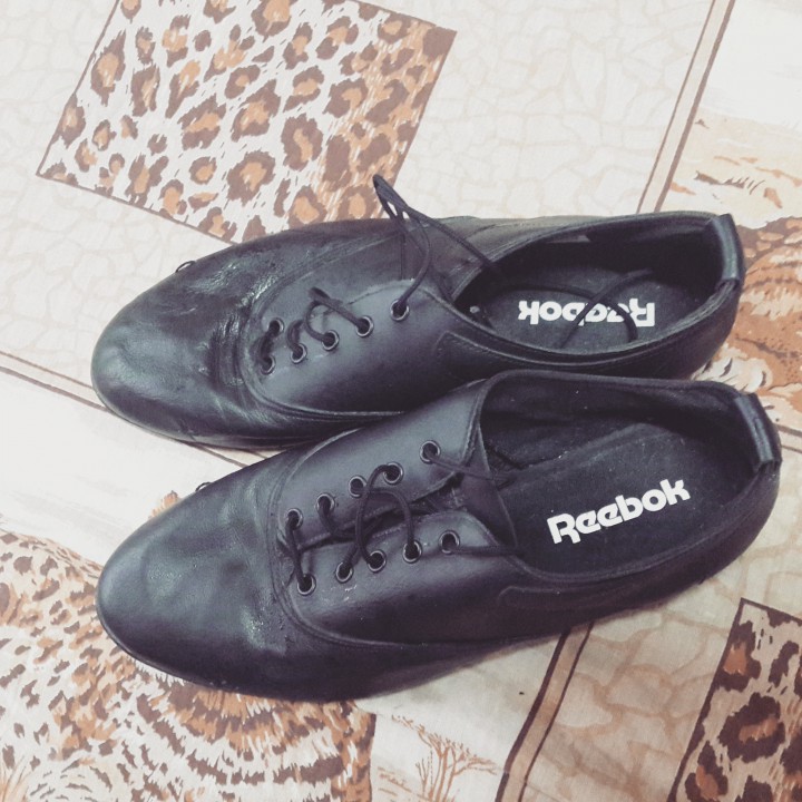 продам очень красивую обувь!