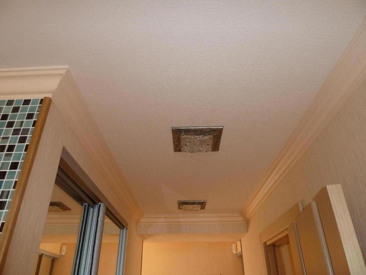 Установка подвесных потолков