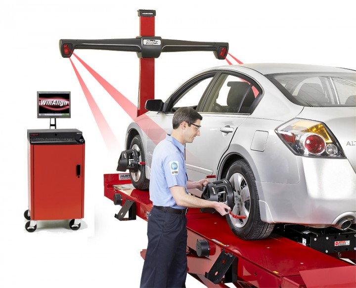 Сход развал Сочи на стенде Hunter 3d