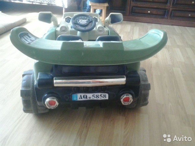 Машинка на пульте+педаль
