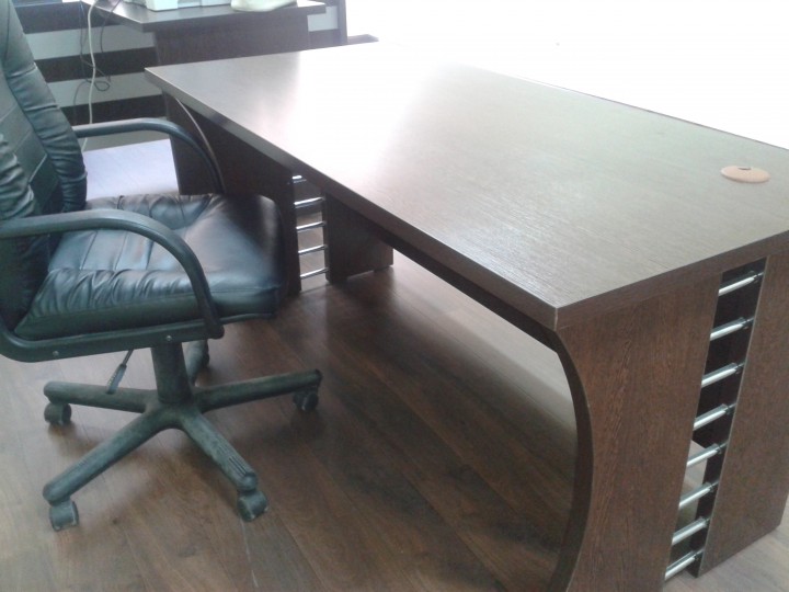 стол офисный