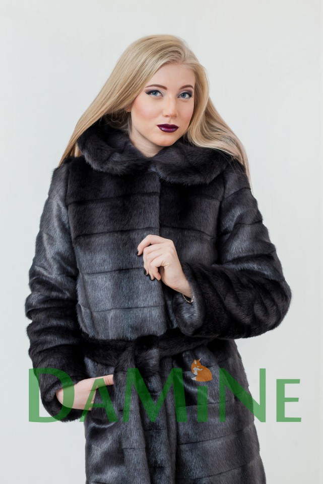 Шубка под графитовую норку в полоску с капюшоном