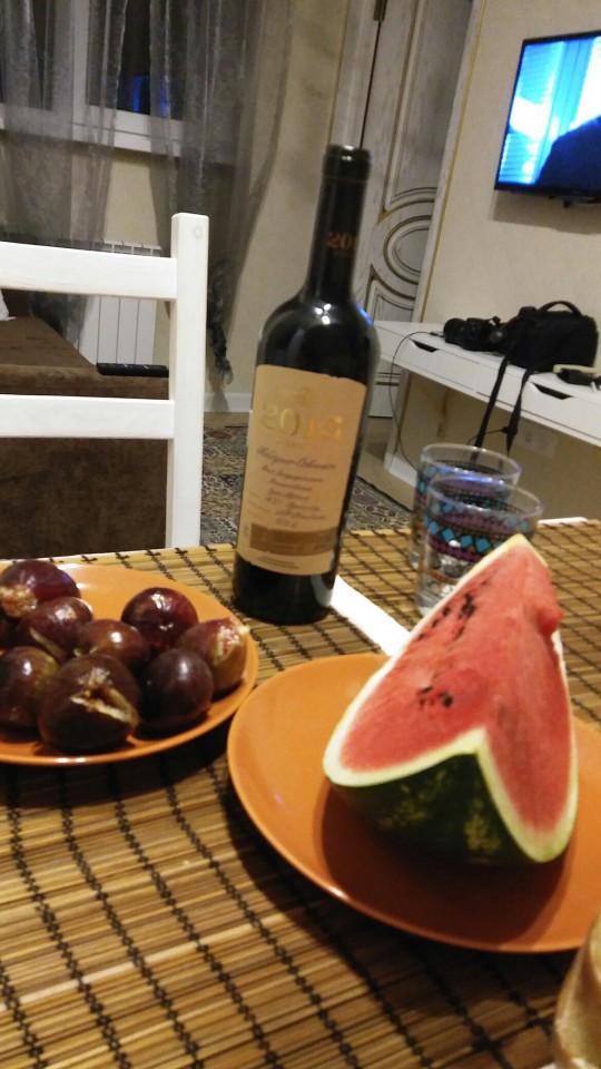 Сдаю квартиру посуточно в центре Хосты