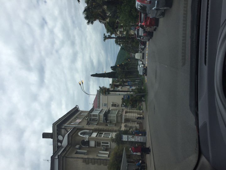 Сдаю квартиру посуточно в центре Хосты