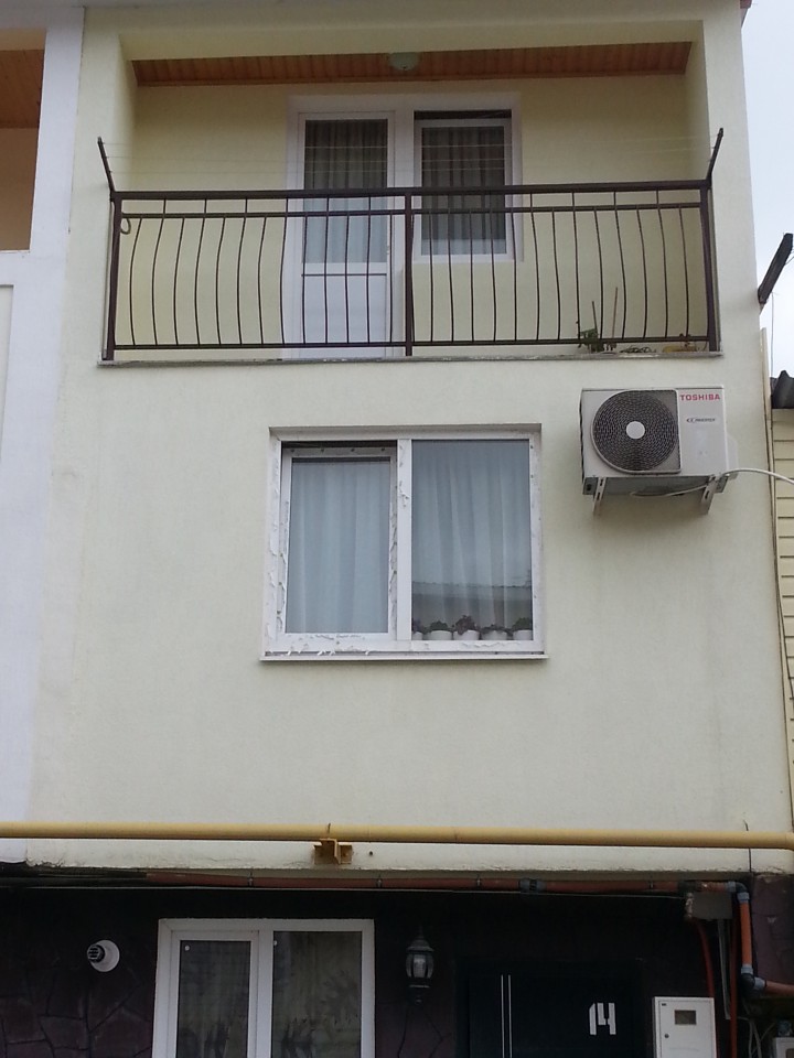 Продается жилой гараж. Таунхаус.