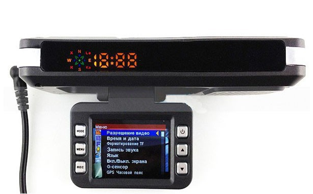 Видеорегистратор с антирадаром и навигатором