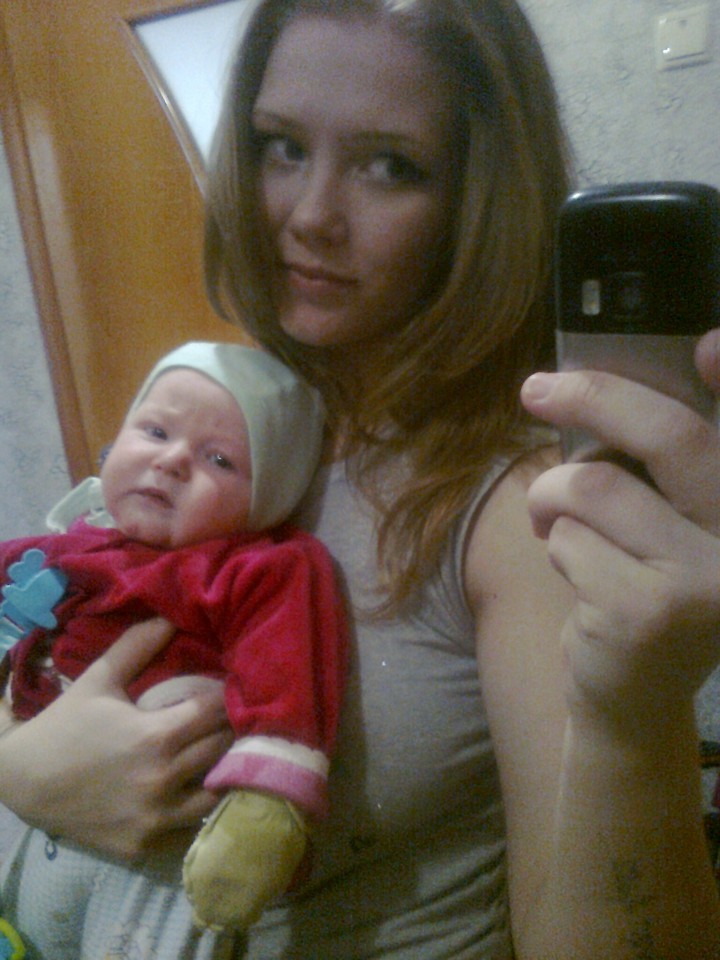 Приму в дар памперсы и вещи на мальчика с 4х месяцев. Буду благо