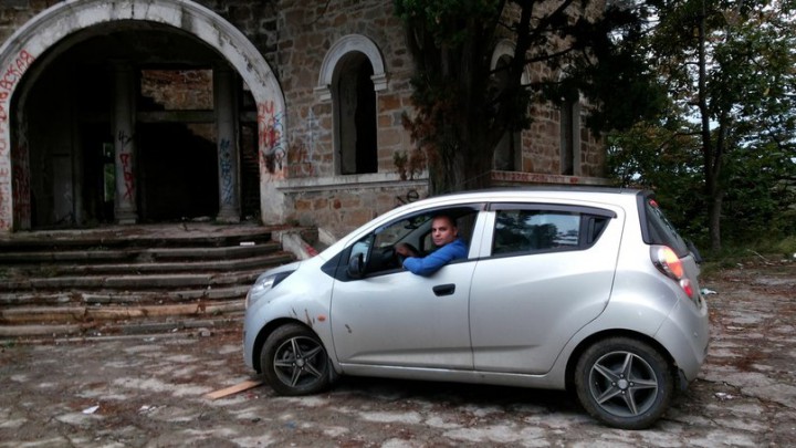 Электрик , сантехник , заправка авто кондиционеров 