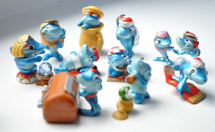 Приму в дар фигурки из киндер-сюрприза