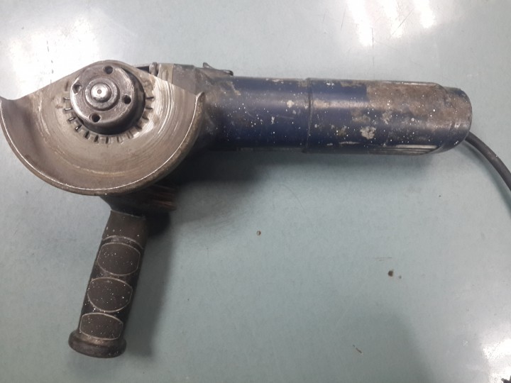 Болгарка BOSCH 