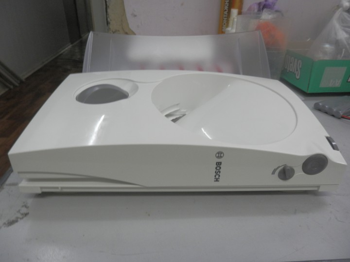  Продается универсальная электрическая ломтерезка, boch