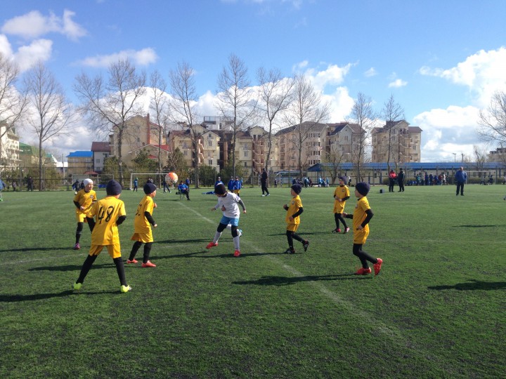 Детский футбольный клуб «Монолит» Сочи приглашает на просмотр!