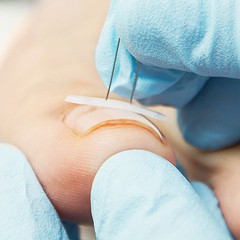 Мастер маникюра и аппаратного педикюра.Ареда