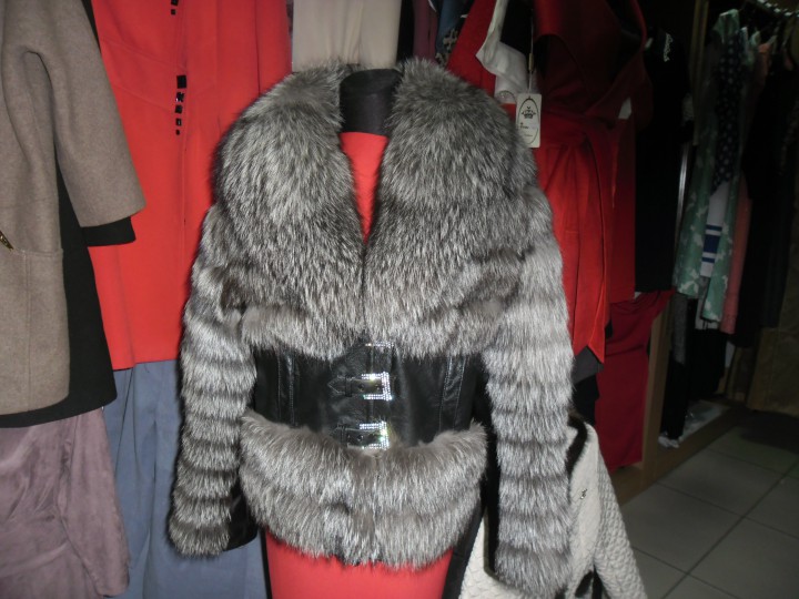 ЦЕЛЬНАЯ НОРКОВАЯ ШУБА