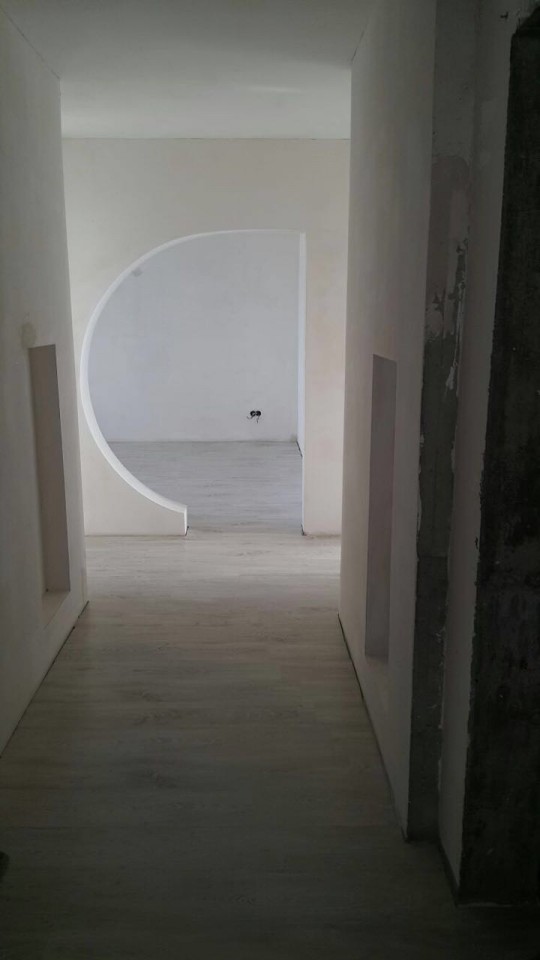 Продается 2-х комнатная квартира в центре города 