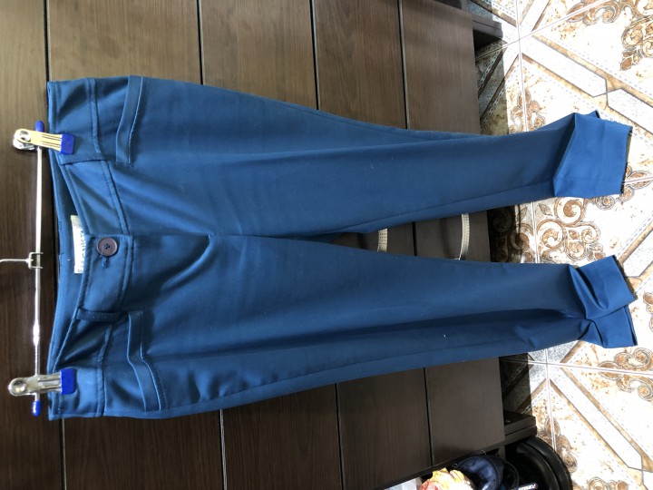 Продаю женские брюки 