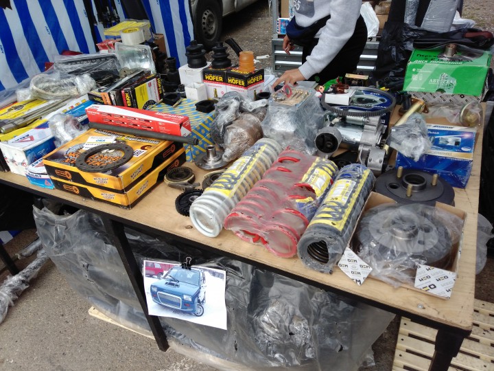 Продам автозапчасти на Оку