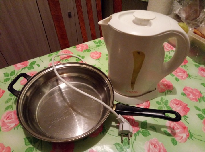 Пакет женских вещей 44-46，эл.чайник и сковорода