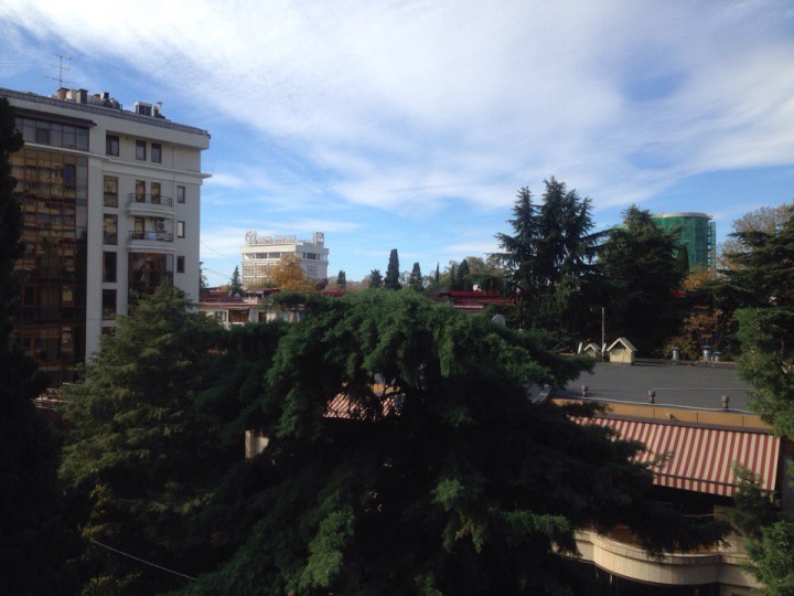 Сдам место мастеру маникюра, бровисту