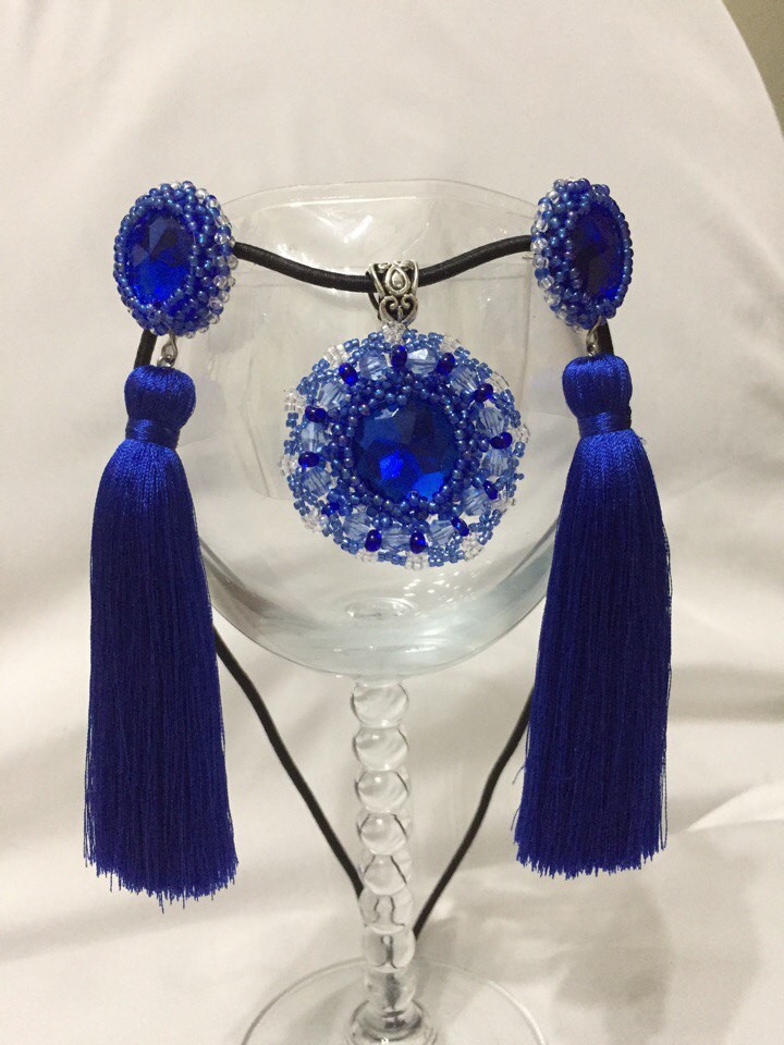 СЕРЬГИ КИСТИ РУЧНОЙ РАБОТЫ